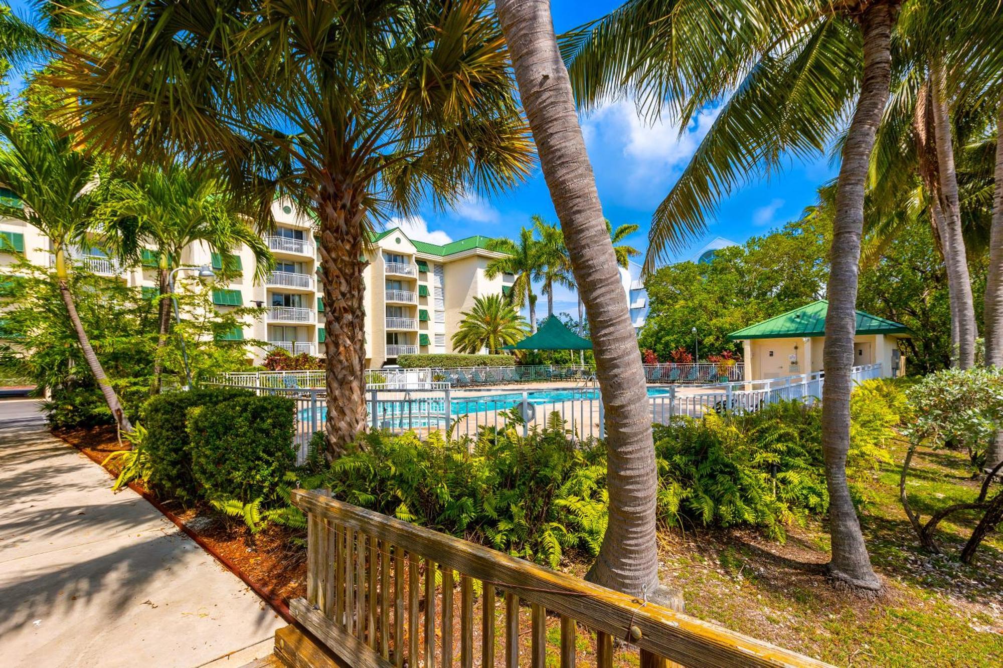 Sunrise Suites Dominican Suite #110 Key West Szoba fotó