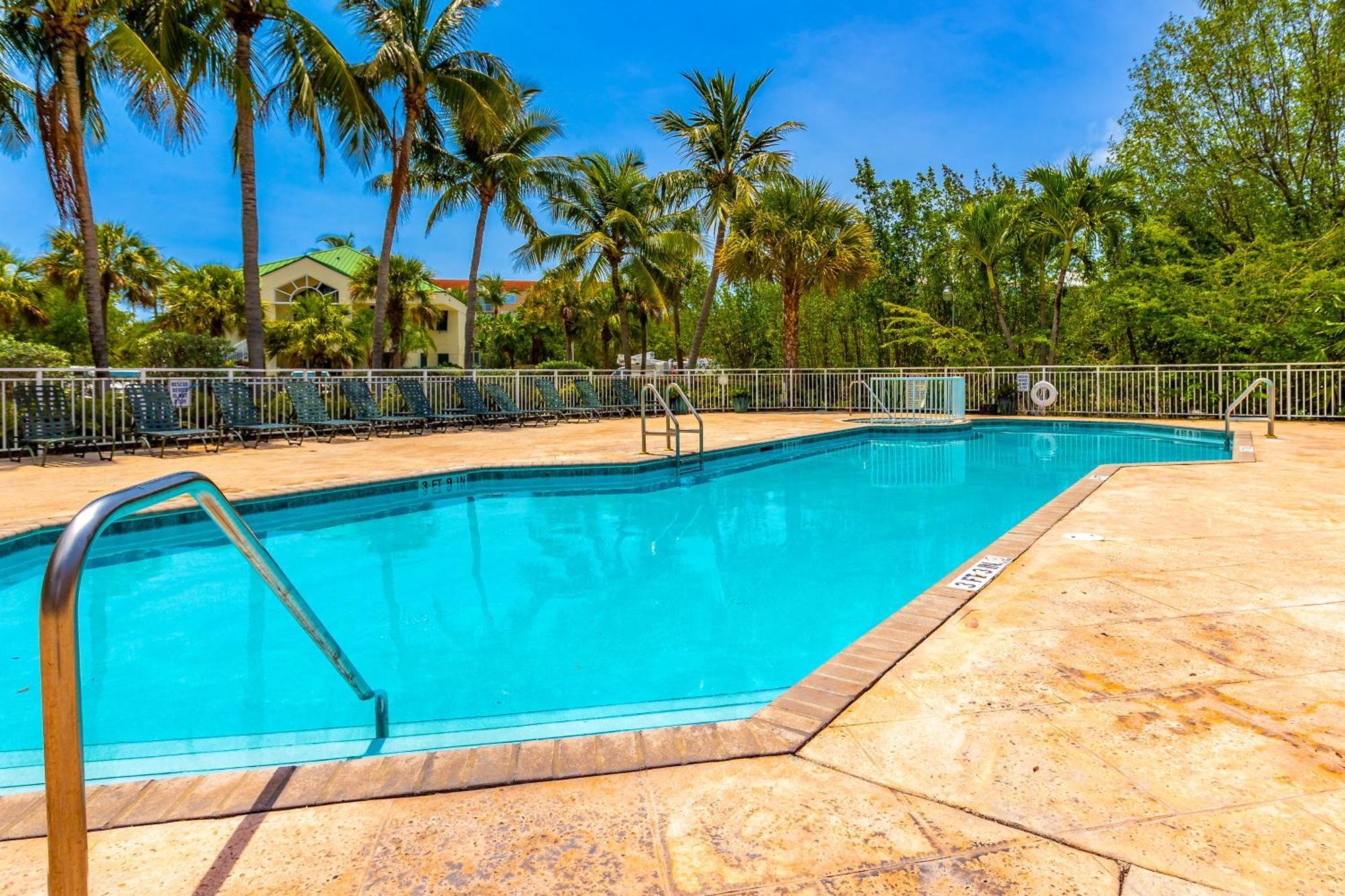 Sunrise Suites Dominican Suite #110 Key West Szoba fotó